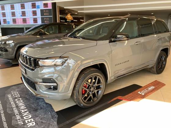 JEEP COMMANDER 2.0 HURRICANE 4 TURBO GASOLINA BLACKHAWK AT9
